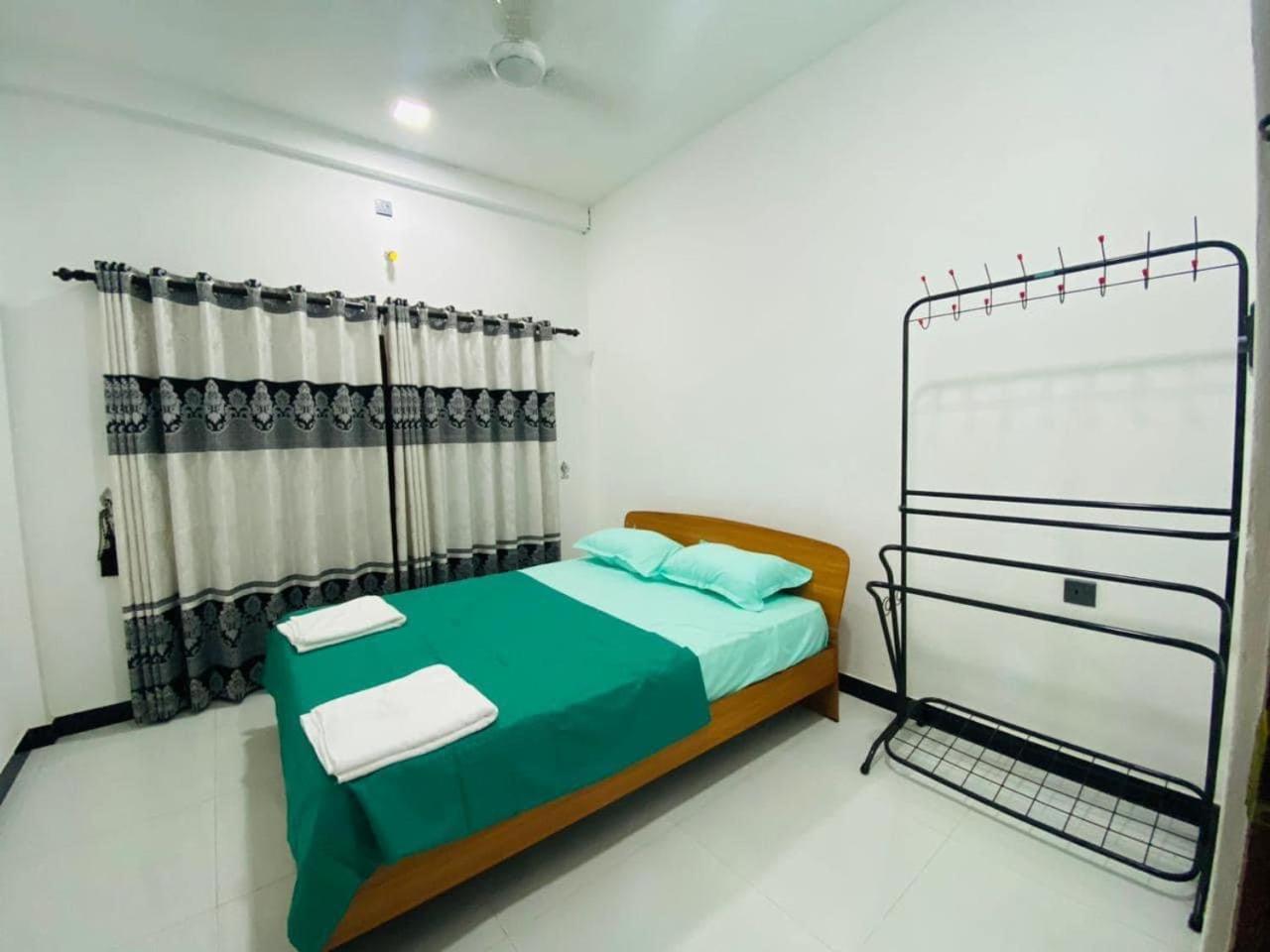 Lalitha Holiday Inn Jaffna Bagian luar foto